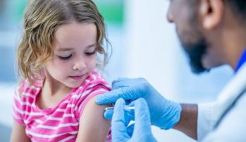 500.000 vacunas pediátricas llegarán mañana, según el ministro